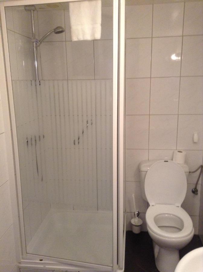Hotel Pension Oranje Valkenburg aan de Geul Δωμάτιο φωτογραφία