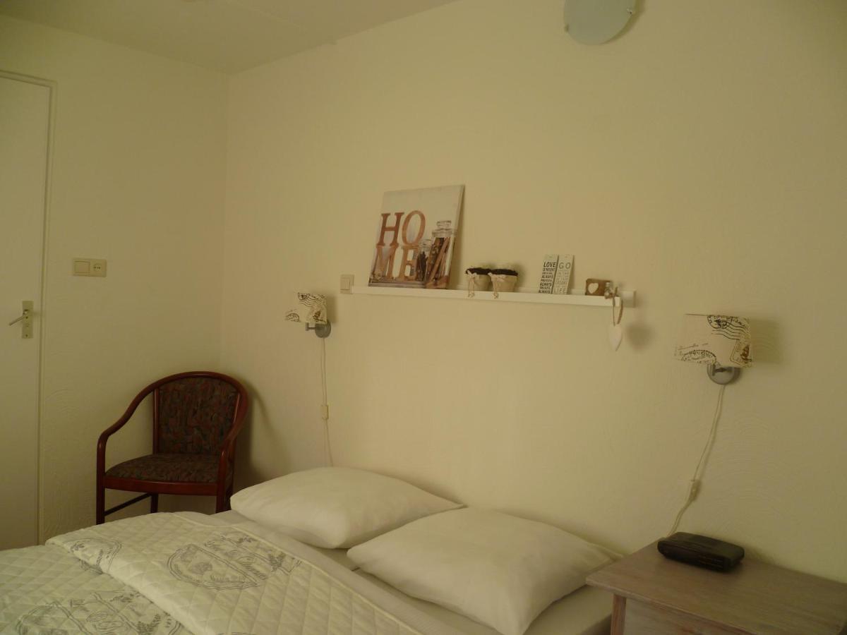 Hotel Pension Oranje Valkenburg aan de Geul Δωμάτιο φωτογραφία